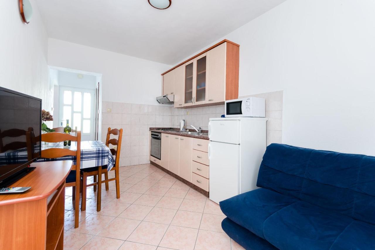 Apartments Marija & Lino ロパール エクステリア 写真