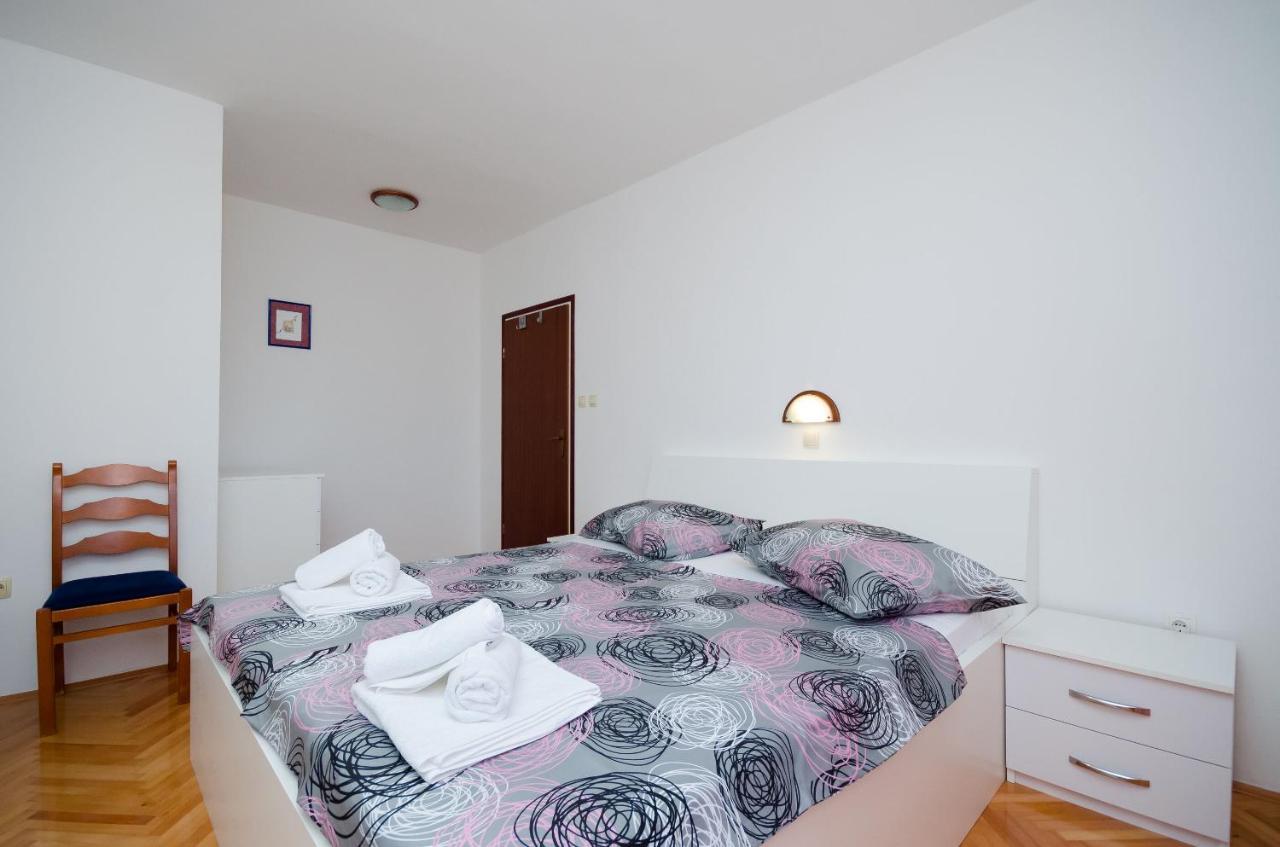 Apartments Marija & Lino ロパール エクステリア 写真