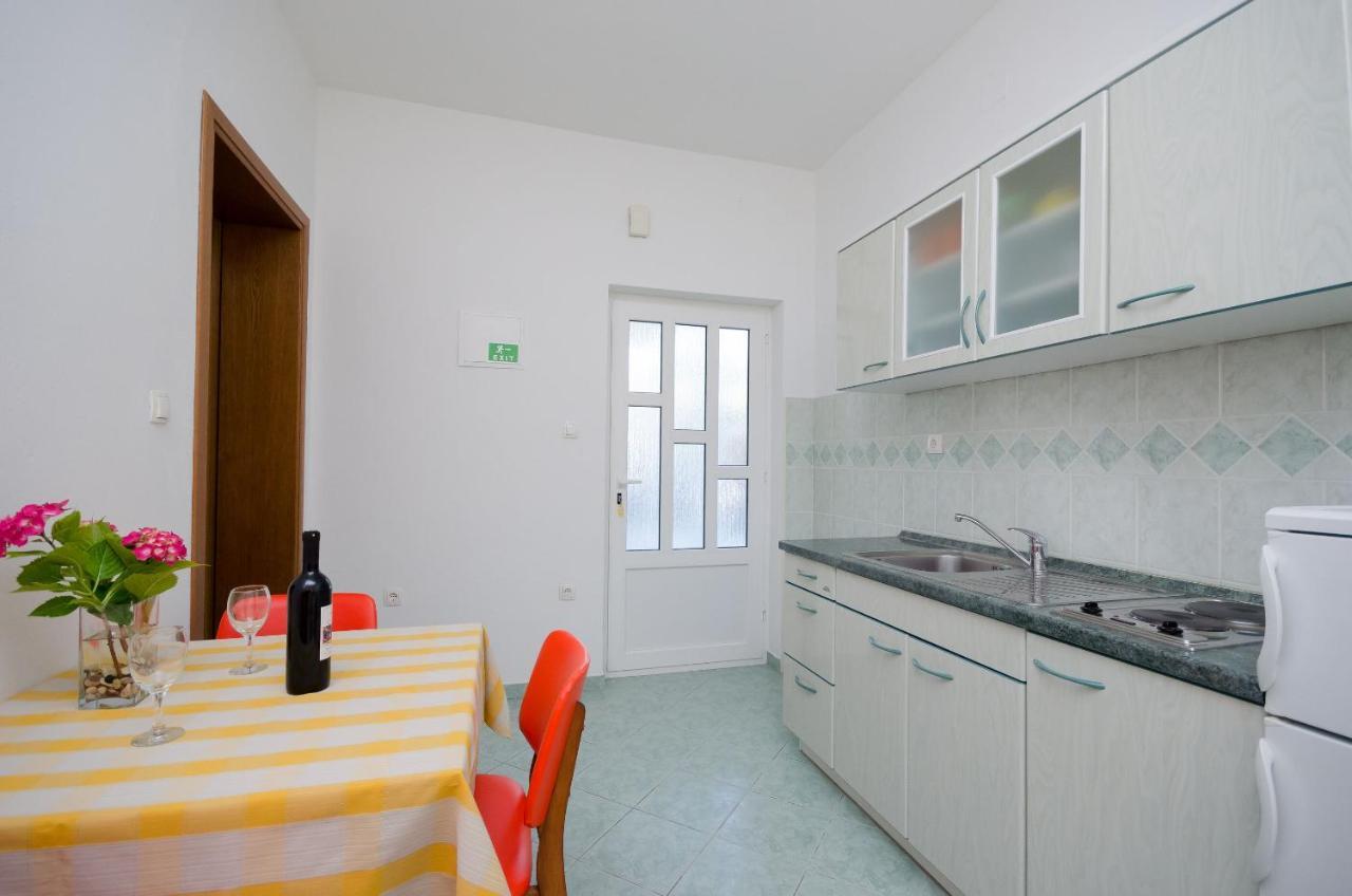 Apartments Marija & Lino ロパール エクステリア 写真