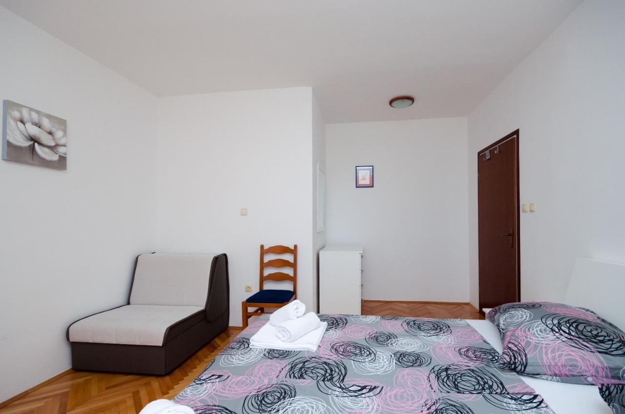 Apartments Marija & Lino ロパール エクステリア 写真