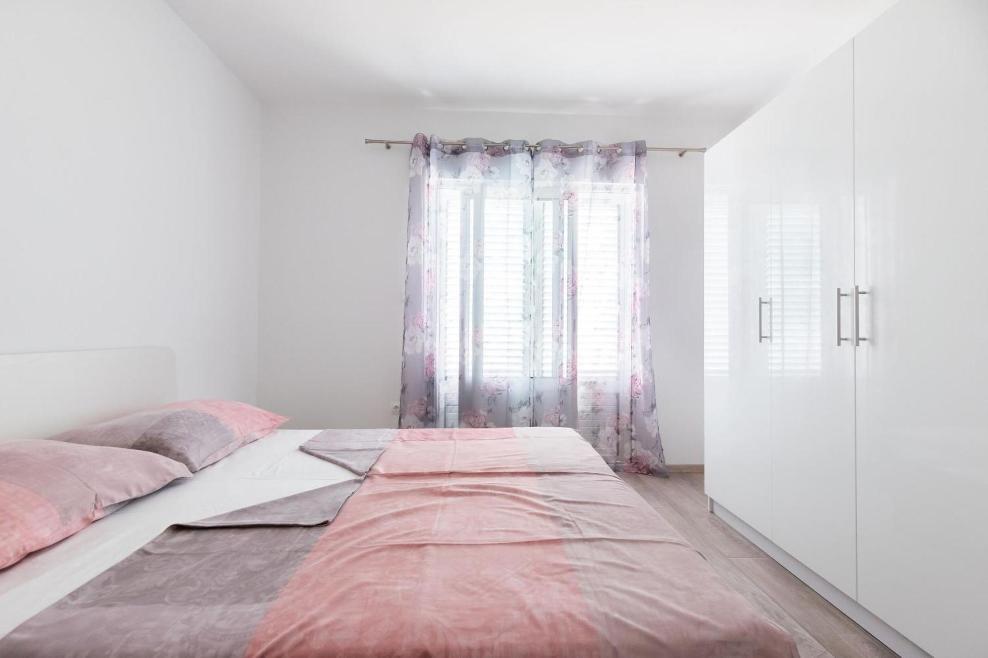 Apartments Marija & Lino ロパール エクステリア 写真