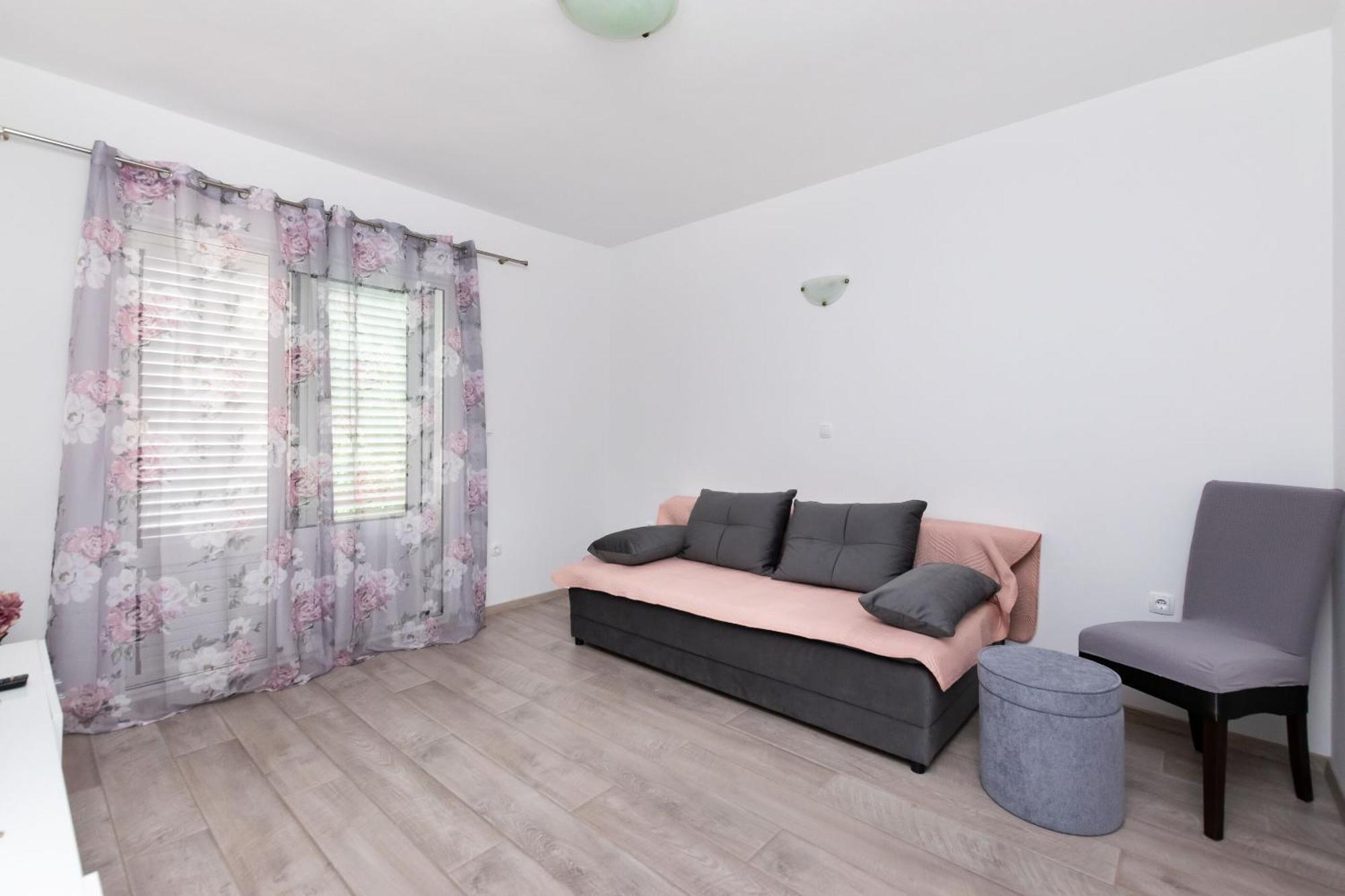 Apartments Marija & Lino ロパール エクステリア 写真