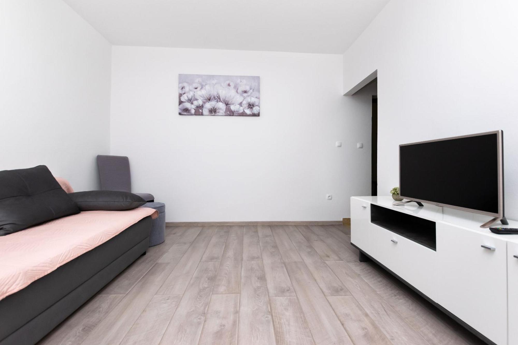 Apartments Marija & Lino ロパール エクステリア 写真